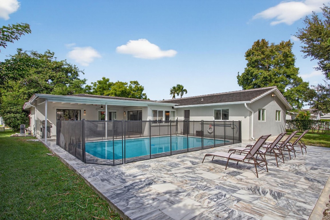 Coral Spgs Country Club W - Residential