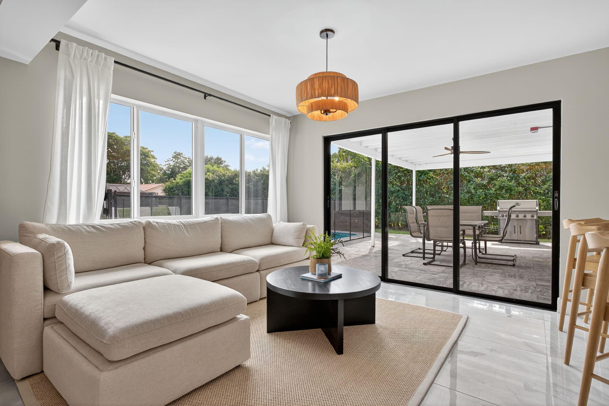 Coral Spgs Country Club W - Residential