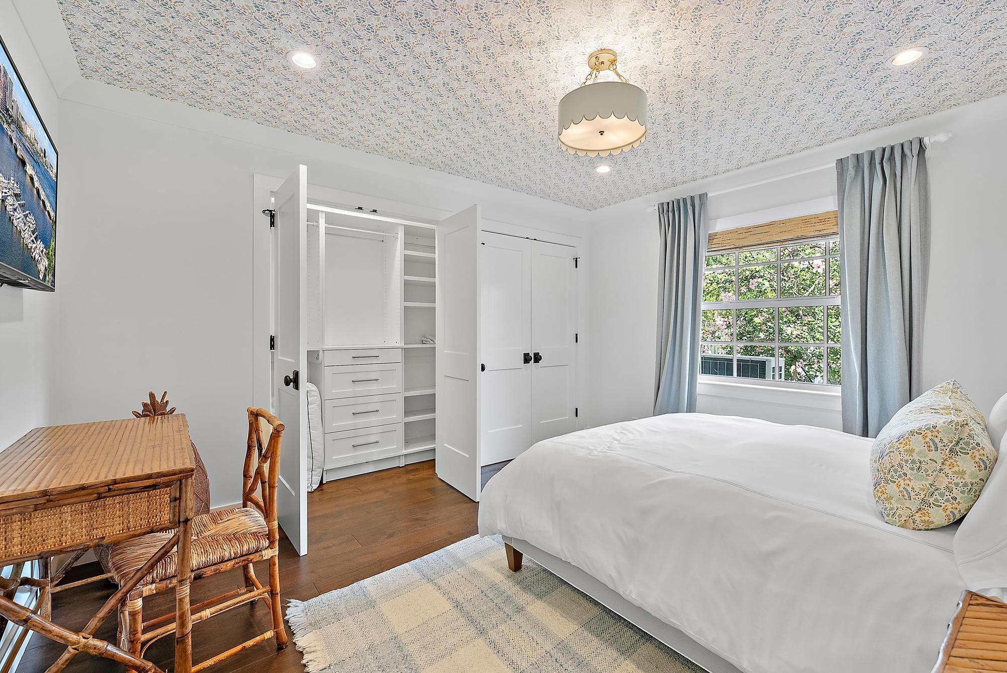 TURTLE CREEK VILLAGE - Residential