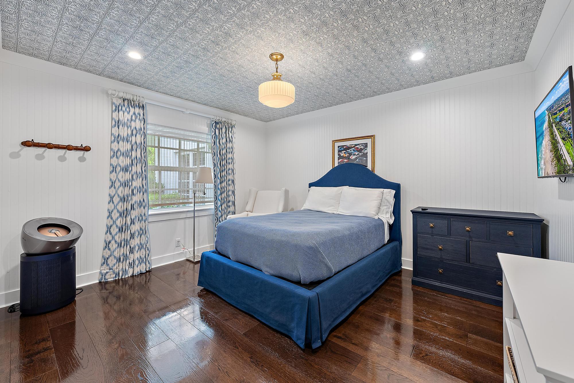 TURTLE CREEK VILLAGE - Residential