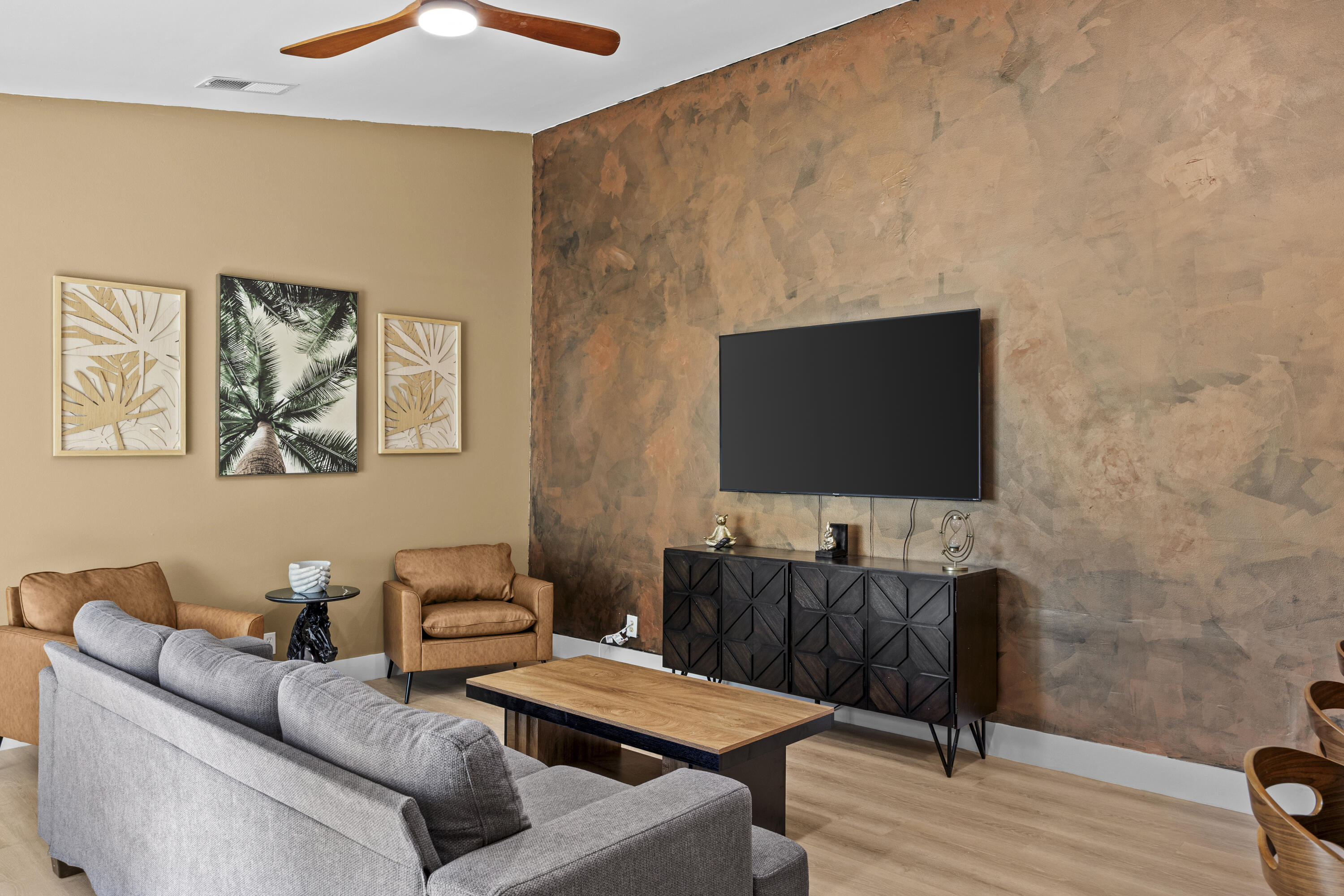 SUGAR POND MANOR OF WELLINGTON - Residential Lease