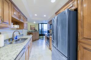 2400 S Ocean Drive 8133