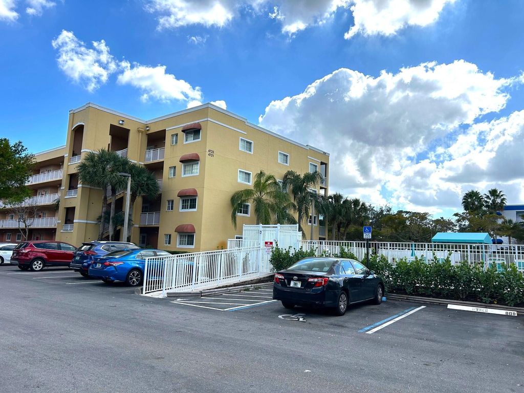 Photo of 4723 Lucerne Lakes Boulevard #614, Lake Worth, FL 33467 (MLS # R11060289)