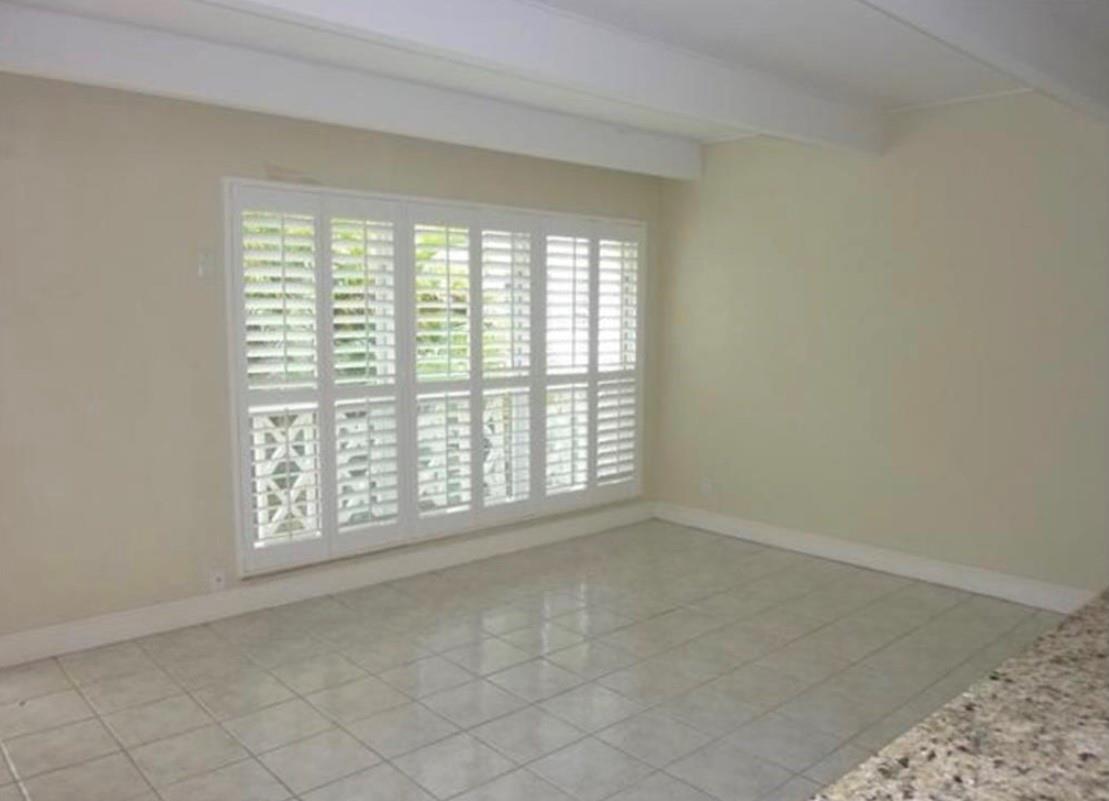 2124 NE 5th Ave 205