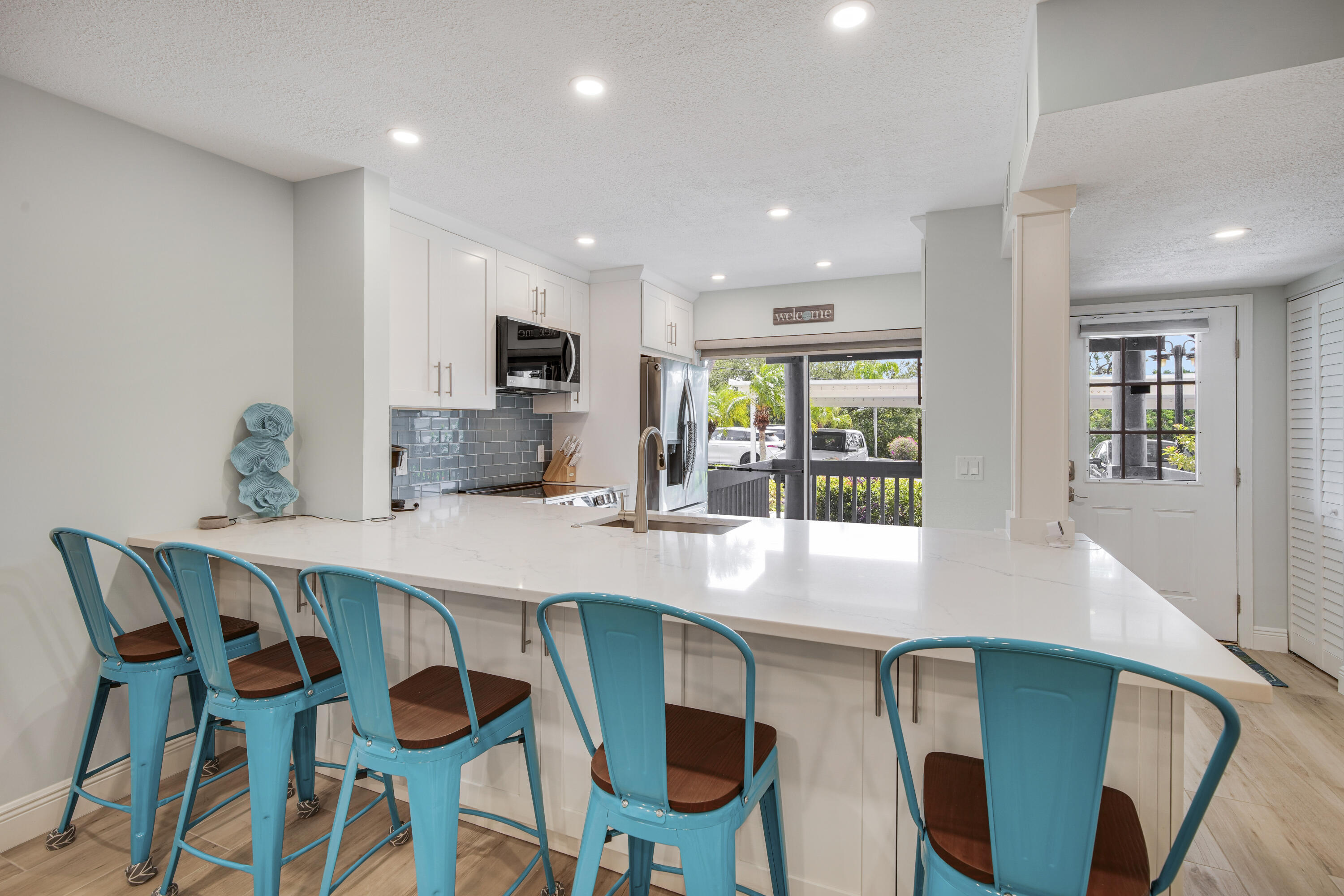 BEACON 21 CONDO - Residential Lease