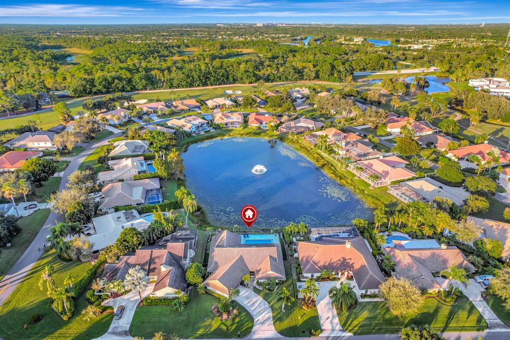 Photo of 19 Cambria Road E, Palm Beach Gardens, FL 33418 (MLS # R11137884)