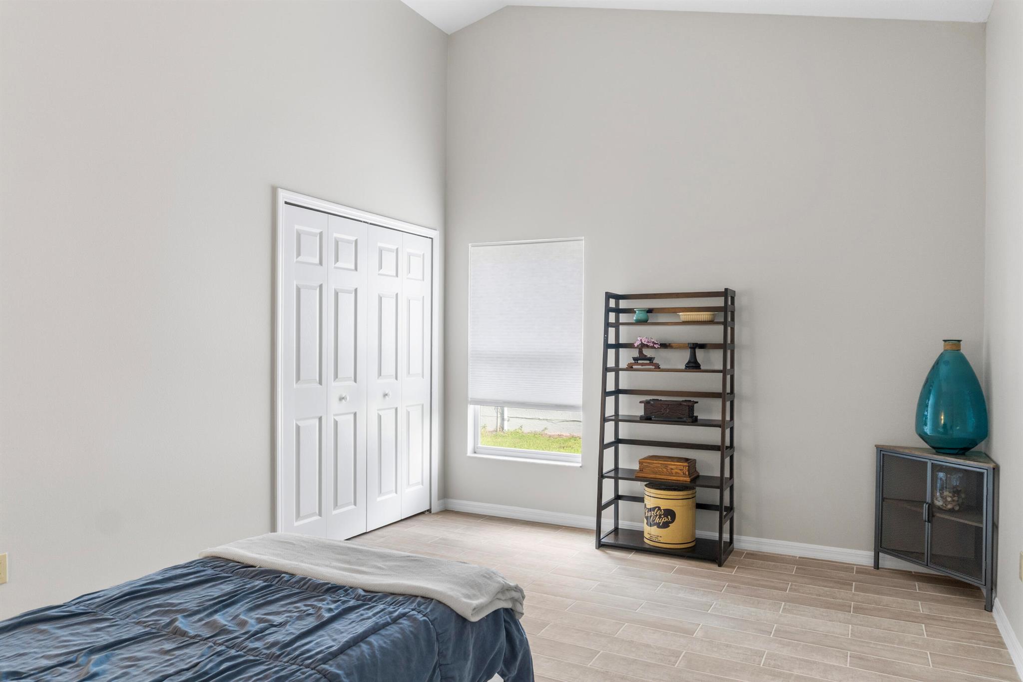 SEBASTIAN HIGHLANDS UNIT - Residential