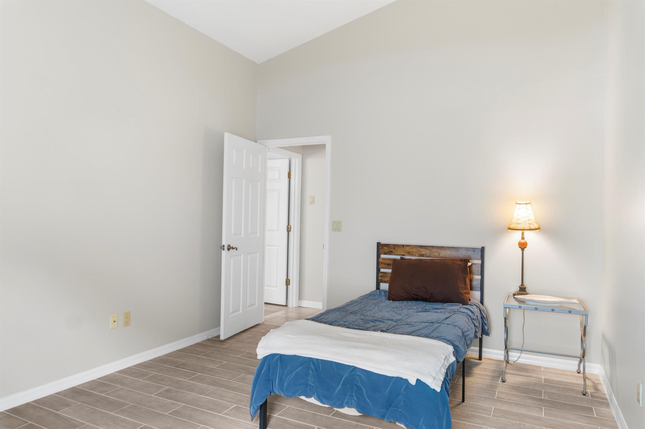 SEBASTIAN HIGHLANDS UNIT - Residential