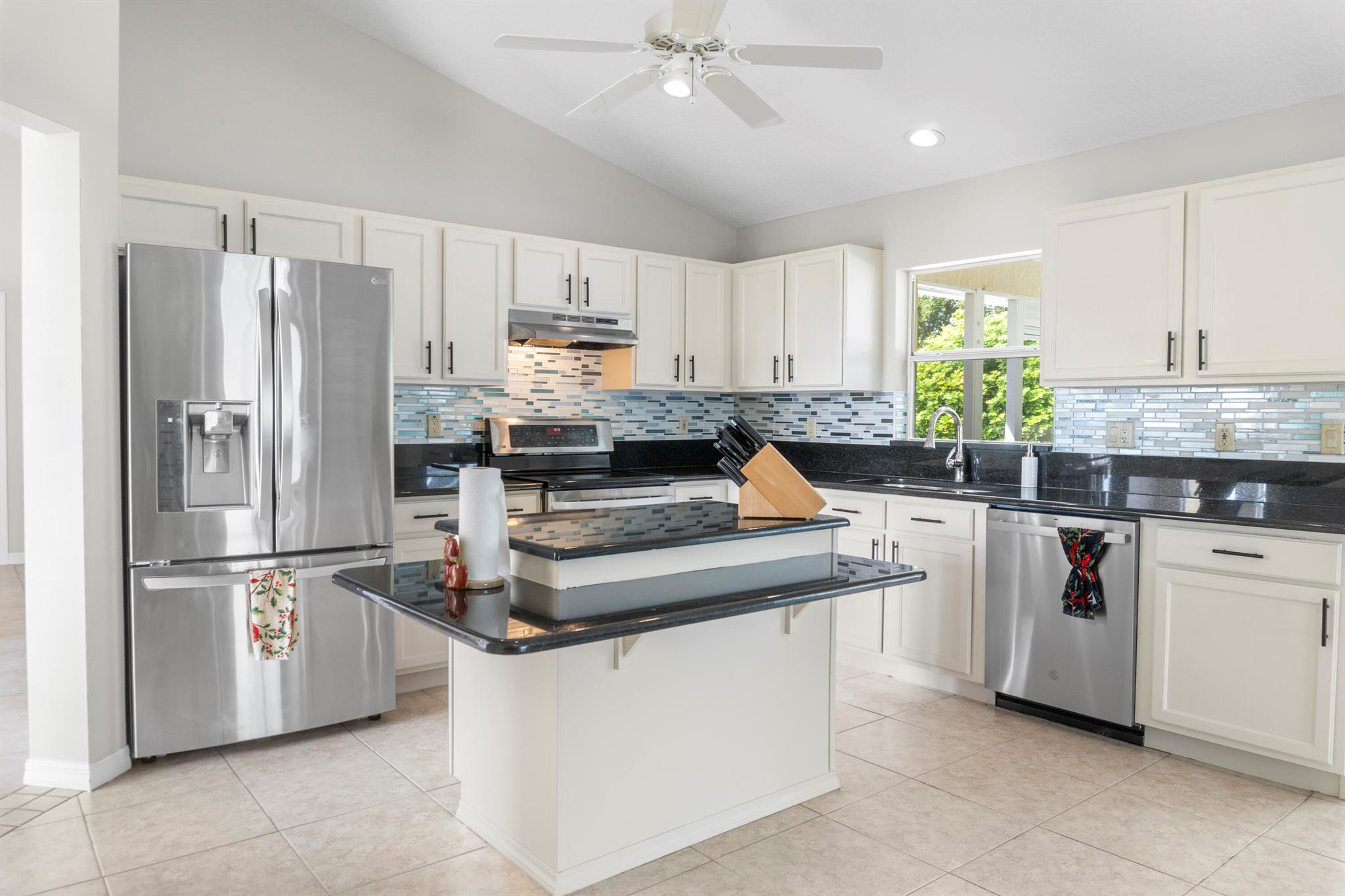 SEBASTIAN HIGHLANDS UNIT - Residential