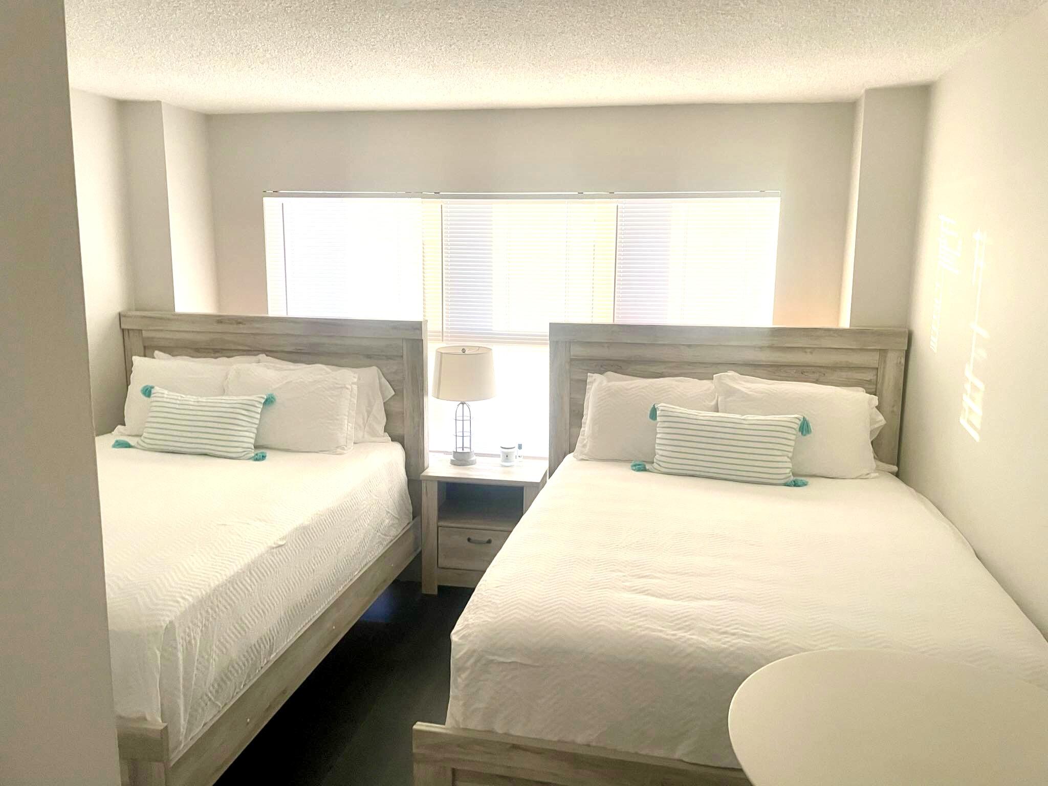 PARLIAMENT HOUSE CONDO - Residential Lease