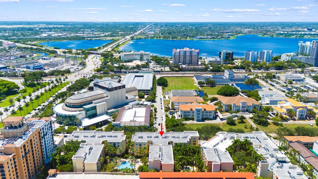 Photo of 720 S Sapodilla AVE #502, West Palm Beach, FL 33401 (MLS # B26030892)