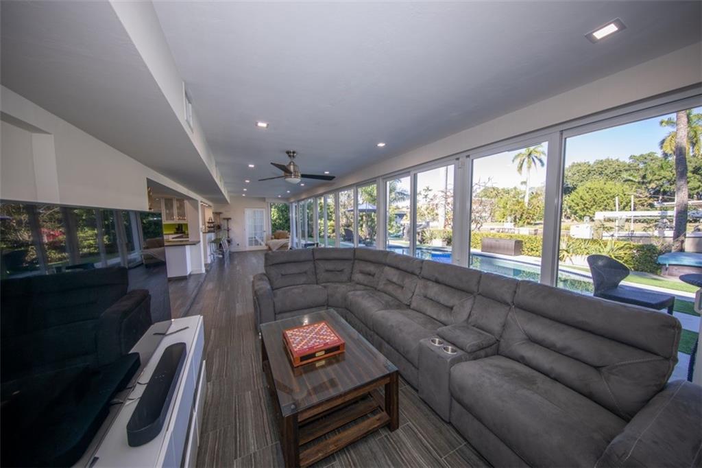 Lauderdale Isles Reamen - Residential