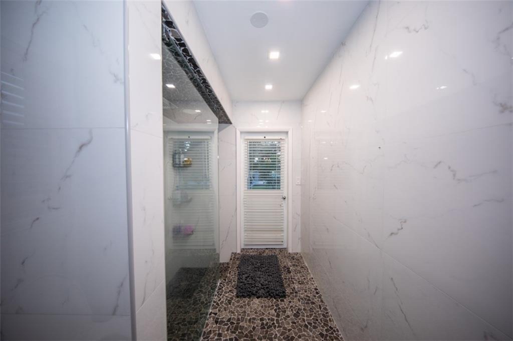 Lauderdale Isles Reamen - Residential