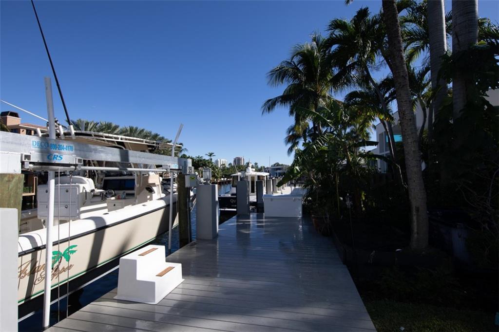 Lauderdale Isles Reamen - Residential