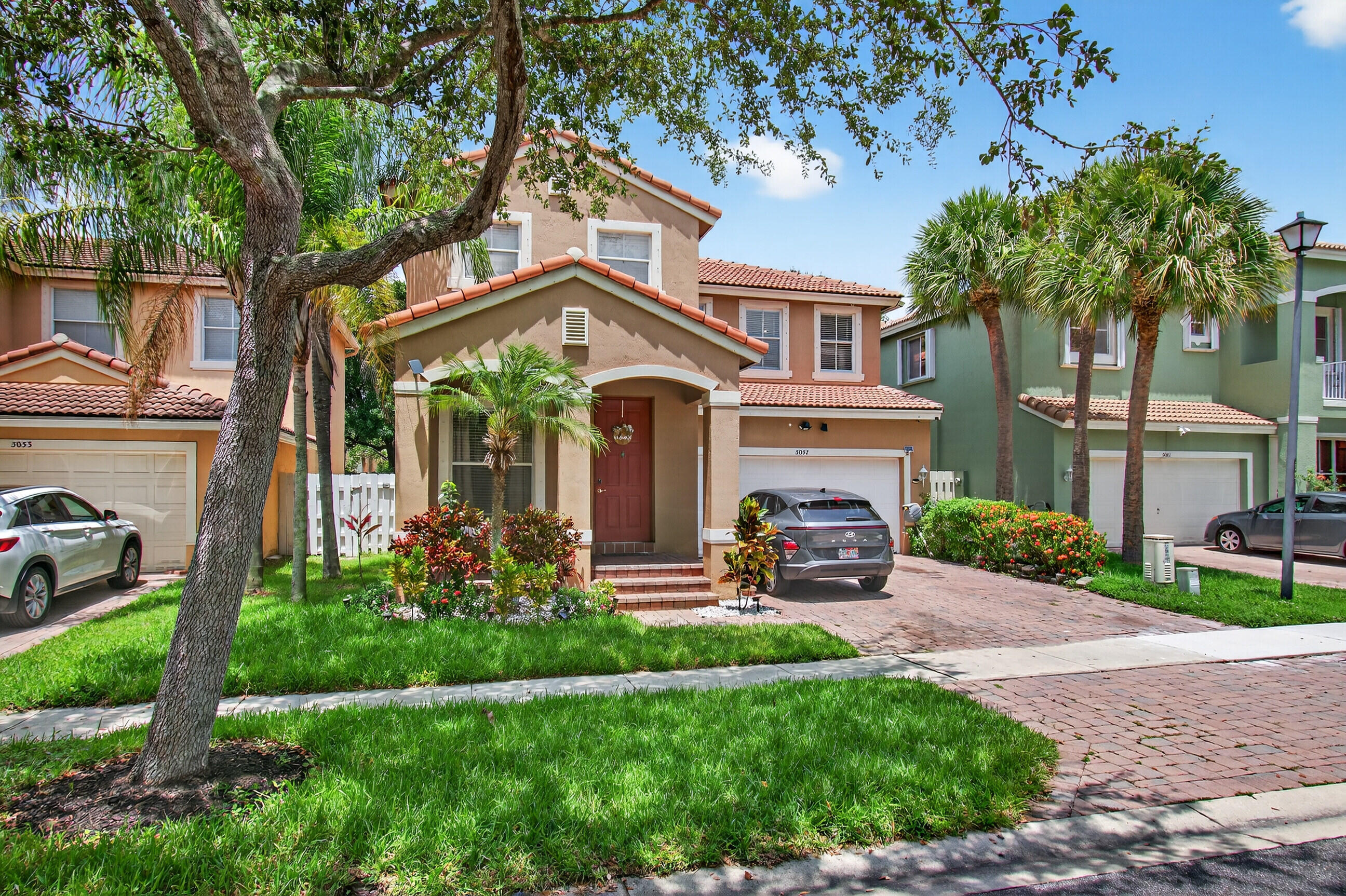5057 Sancerre Circle, Lake Worth, FL, 33463/$650,000 3 5057 Sancerre Circle