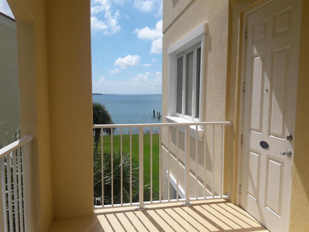 HARBOUR ISLE AT HUTCHINSON ISLAND WEST, A CONDOMIN - Residential