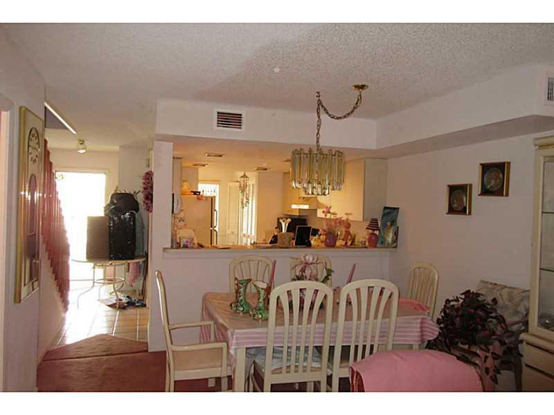 Townhomes of Orange Drive - Residential