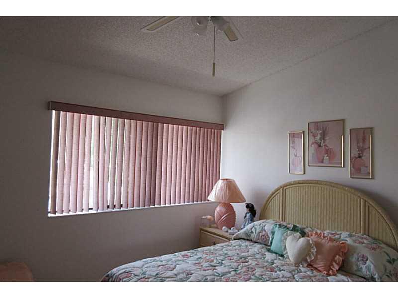 Townhomes of Orange Drive - Residential