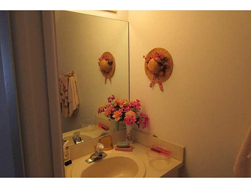 Townhomes of Orange Drive - Residential