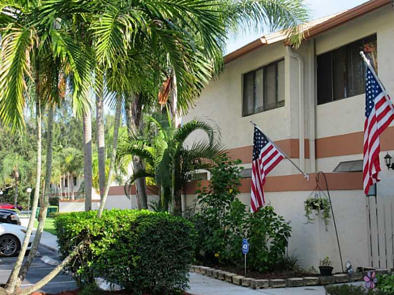 Townhomes of Orange Drive - Residential