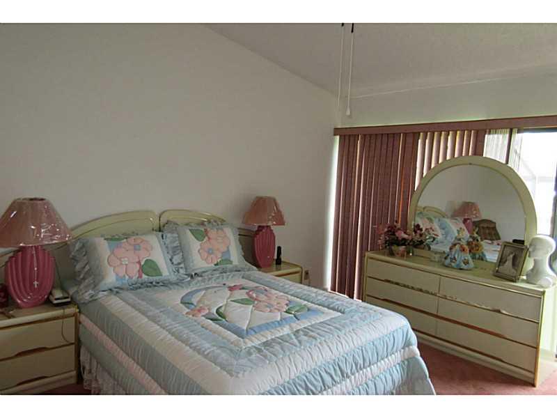 Townhomes of Orange Drive - Residential