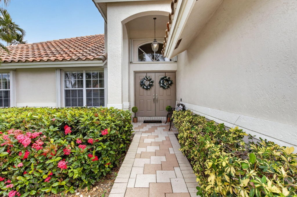 Photo of 6101 Hook Lane, Boynton Beach, FL 33437 (MLS # B26048213)