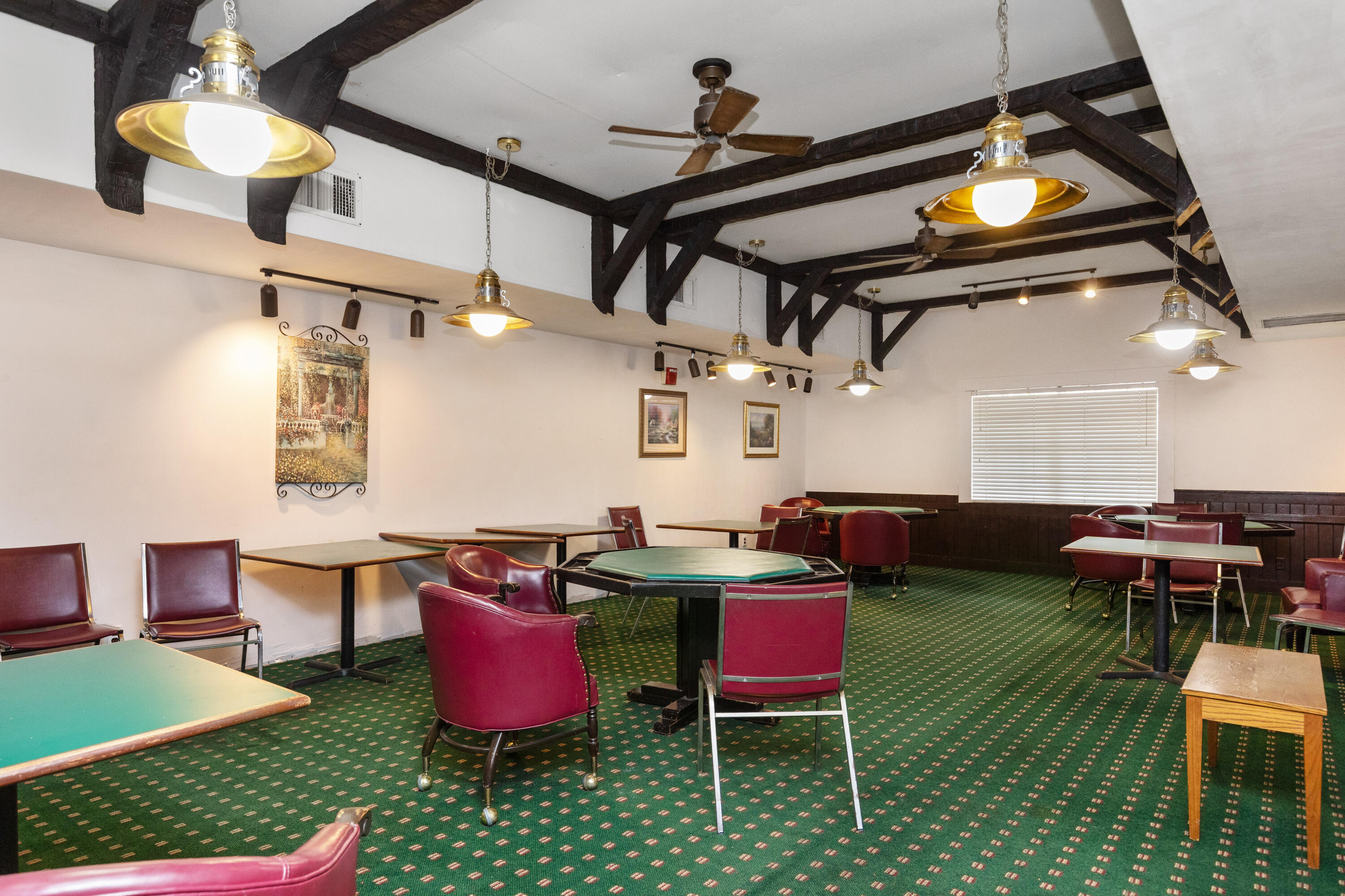 INTERNATIONAL VILLAGE - Residential