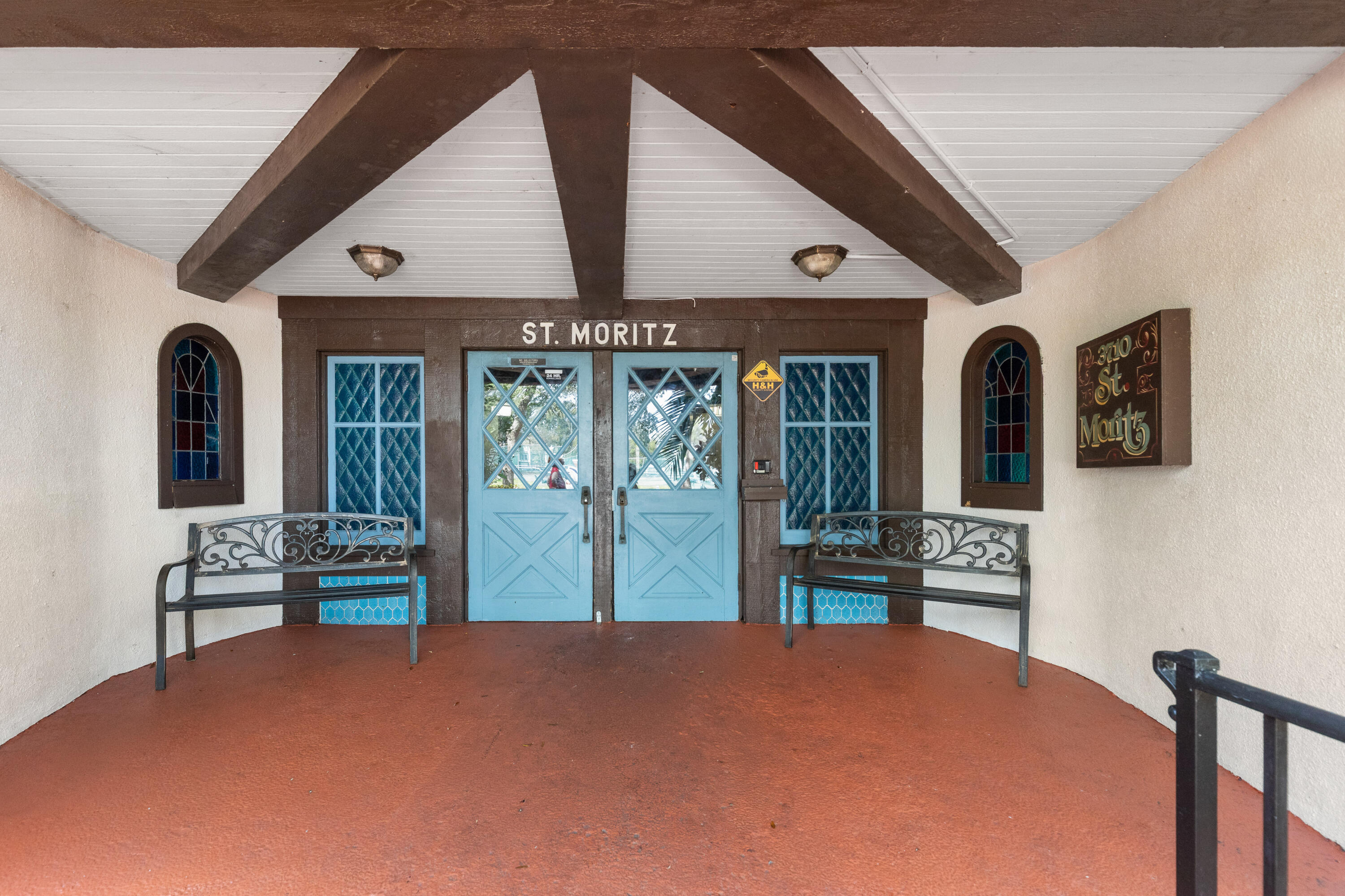 INTERNATIONAL VILLAGE - Residential