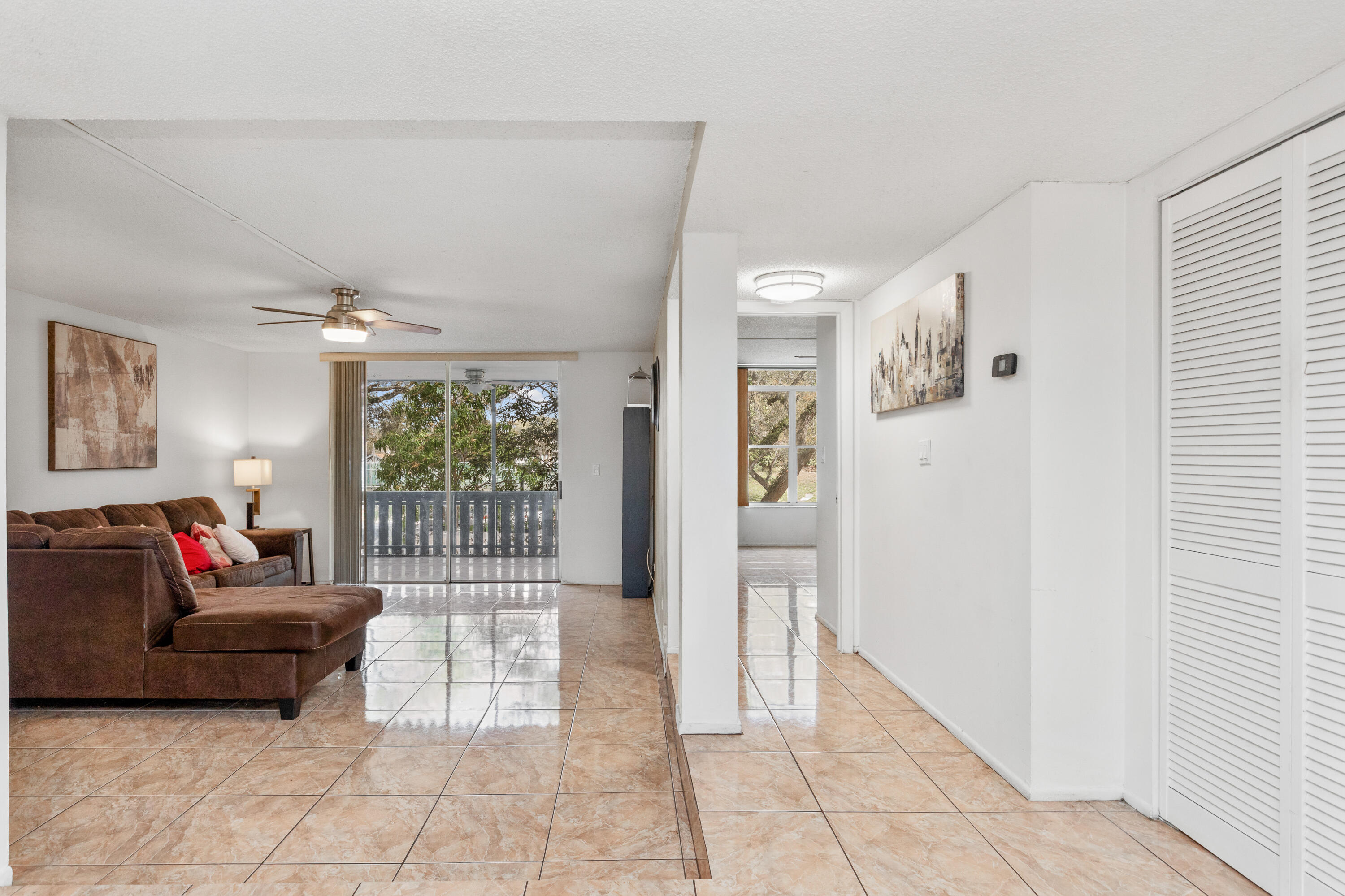 INTERNATIONAL VILLAGE - Residential