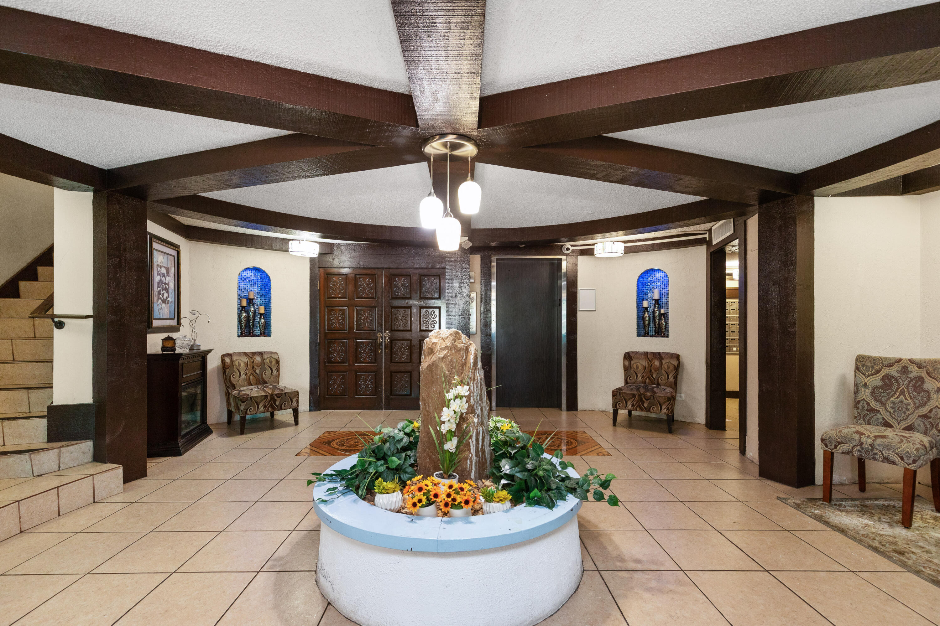 INTERNATIONAL VILLAGE - Residential