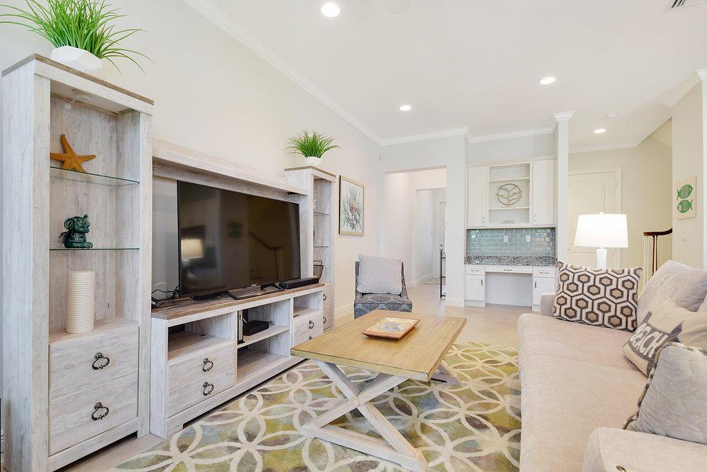 OCEAN BREEZE TOWNHOMES AT - Residential Lease