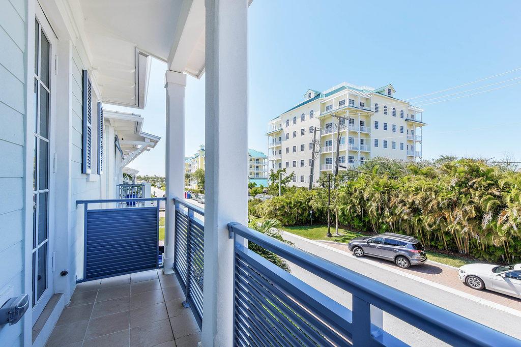 OCEAN BREEZE TOWNHOMES AT - Residential Lease