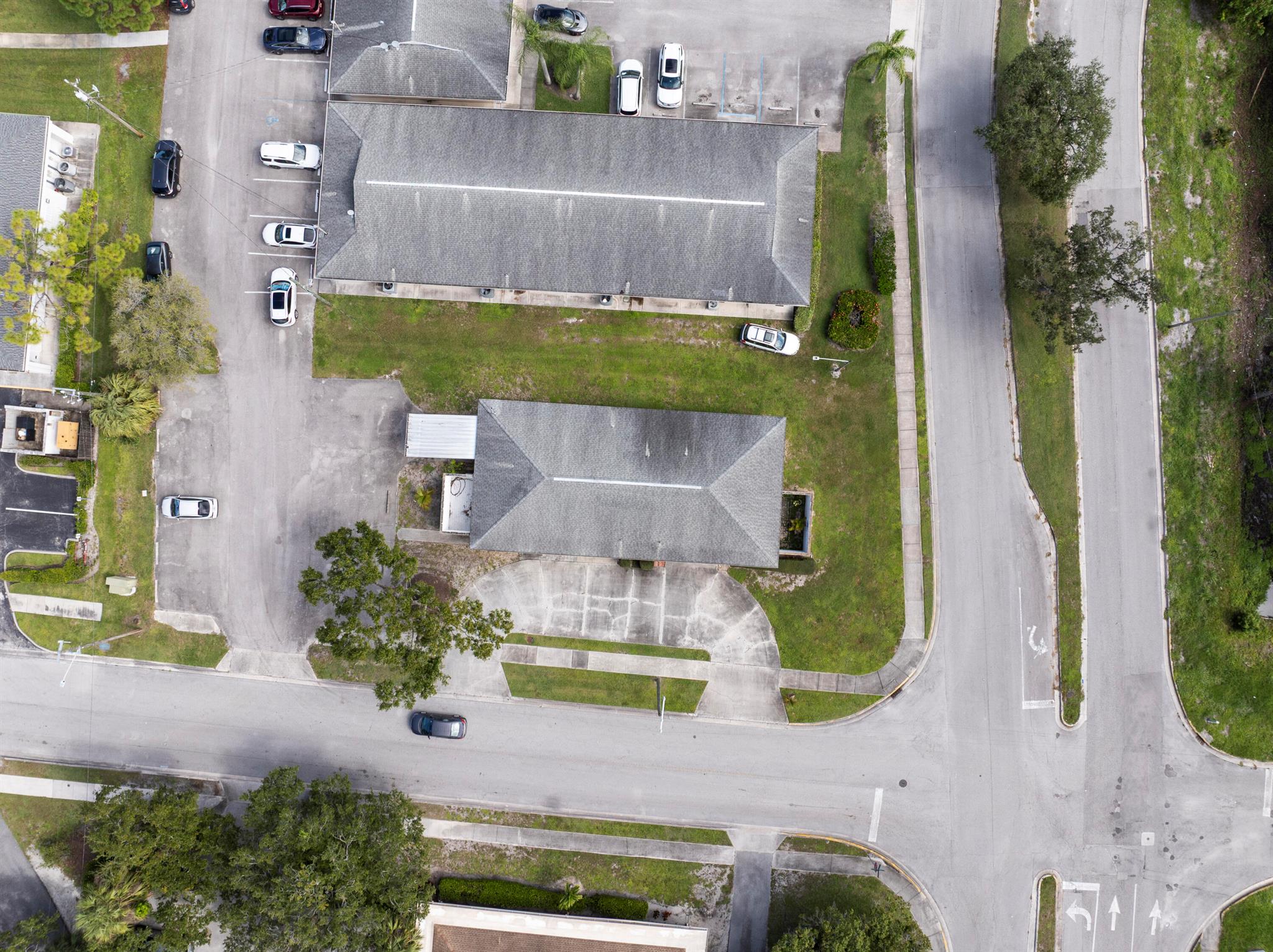 LAWNWOOD PHYSICIANS CENTE - Commercial Sale