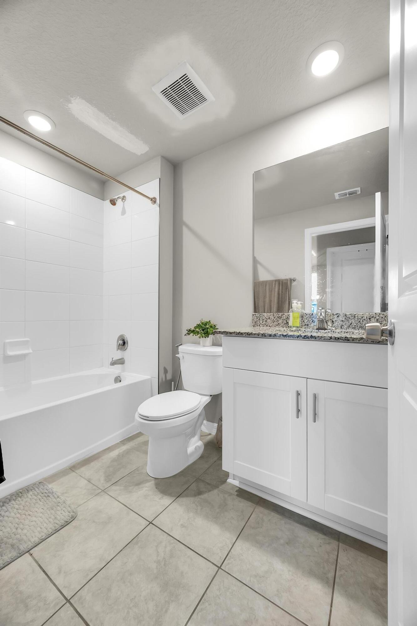 FONTANA TOWNHOMES - Residential Lease