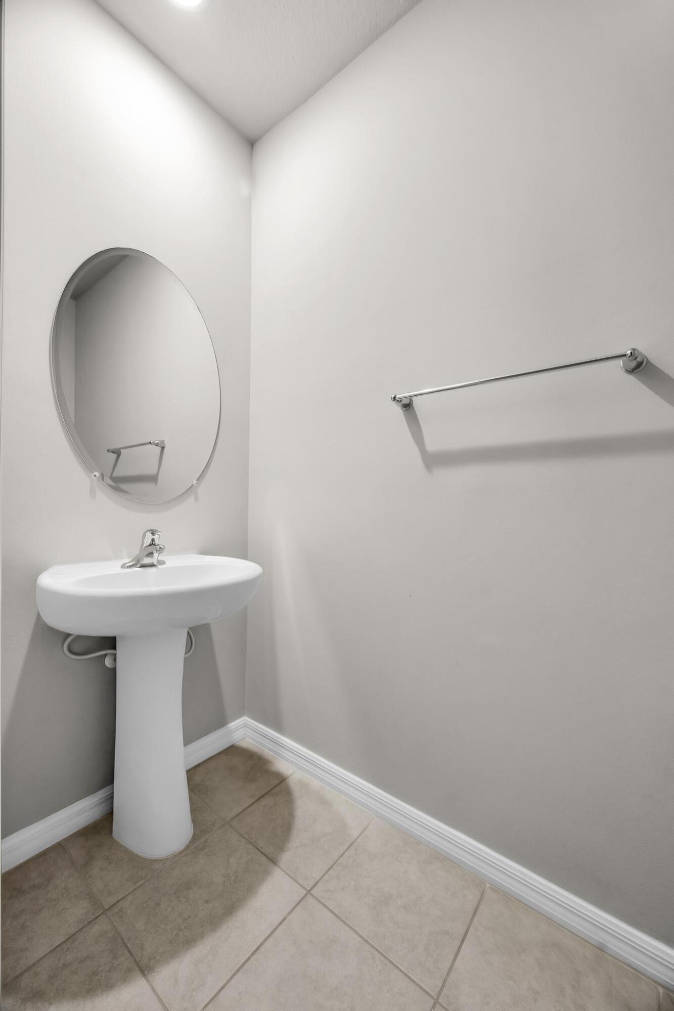 FONTANA TOWNHOMES - Residential Lease