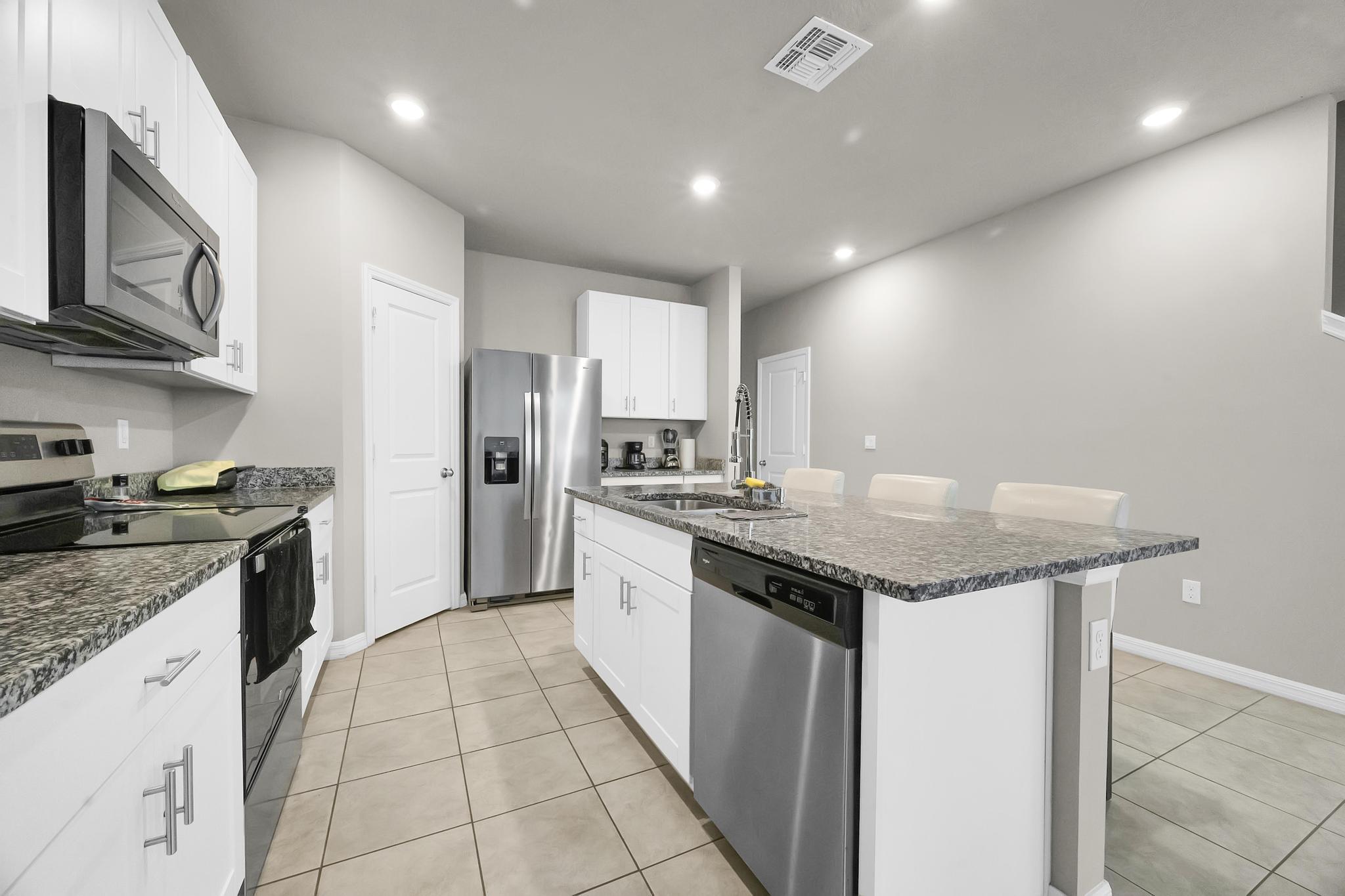 FONTANA TOWNHOMES - Residential Lease