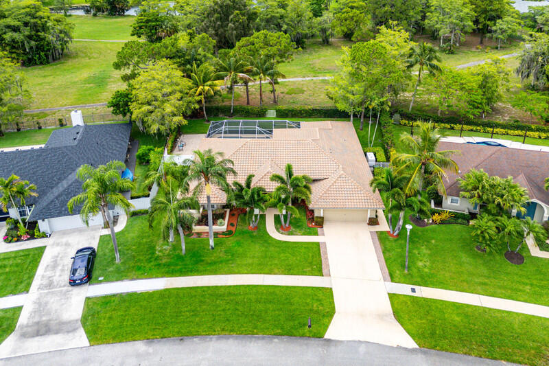GREENVIEW SHORES 2 OF WELLINGTON - Residential