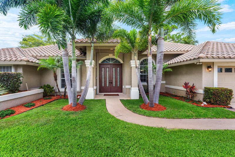 GREENVIEW SHORES 2 OF WELLINGTON - Residential