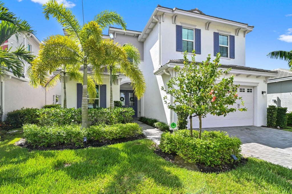Photo of 15180 Goldfinch Circle, Westlake, FL 33470 (MLS # R10925114)