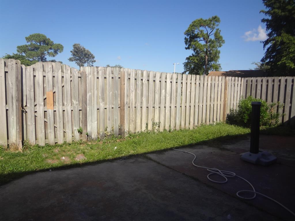 FOREST GLEN - Residential Income