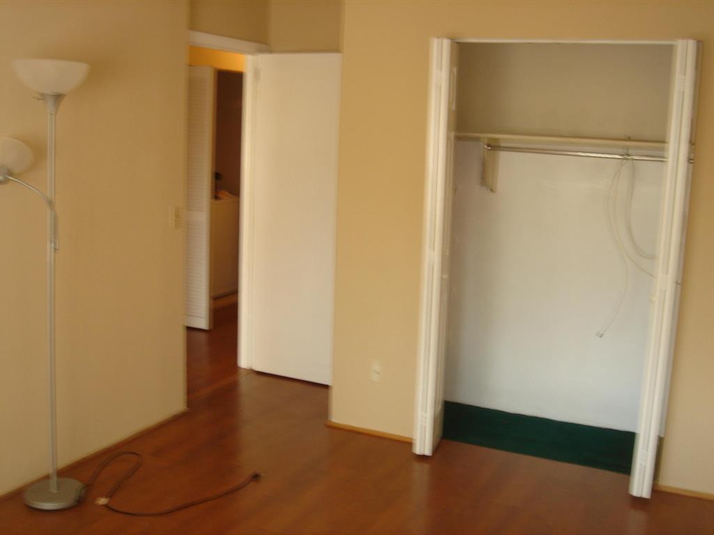 FOREST GLEN - Residential Income