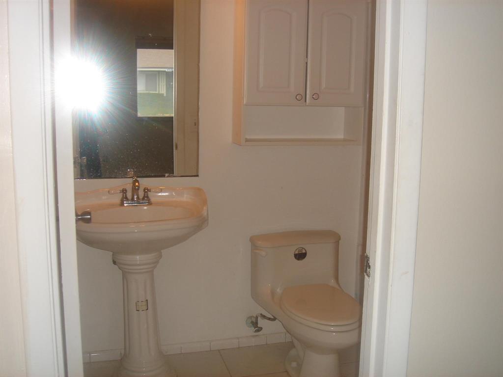 FOREST GLEN - Residential Income