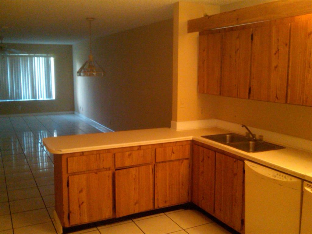 FOREST GLEN - Residential Income