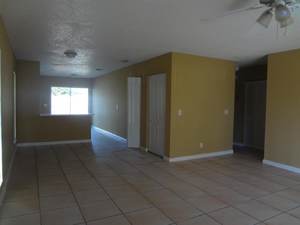 FOREST GLEN - Residential Income