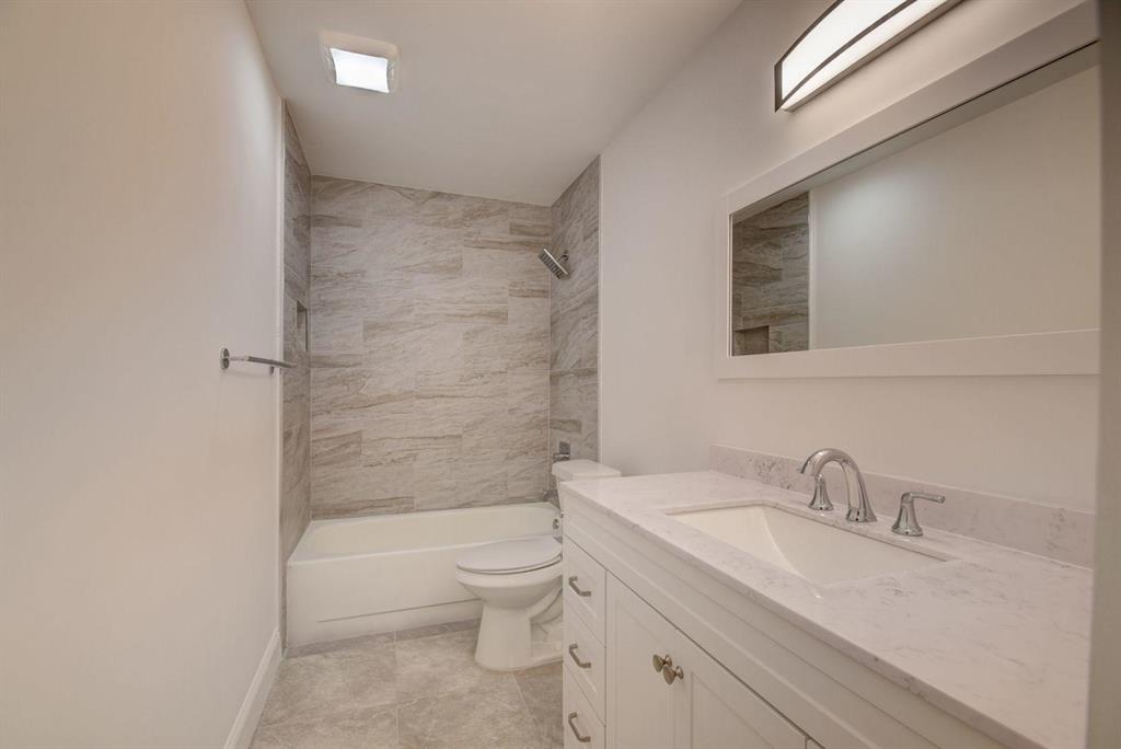 DELRAY VILLAS 2 - Residential