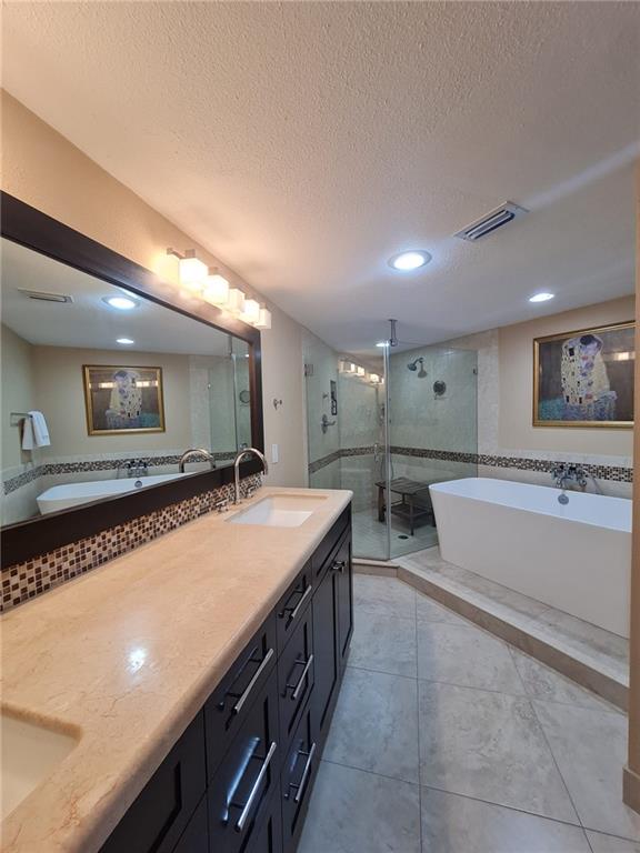 THE POINTE - Residential