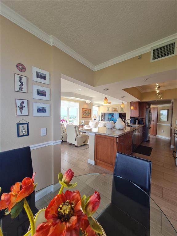 THE POINTE - Residential