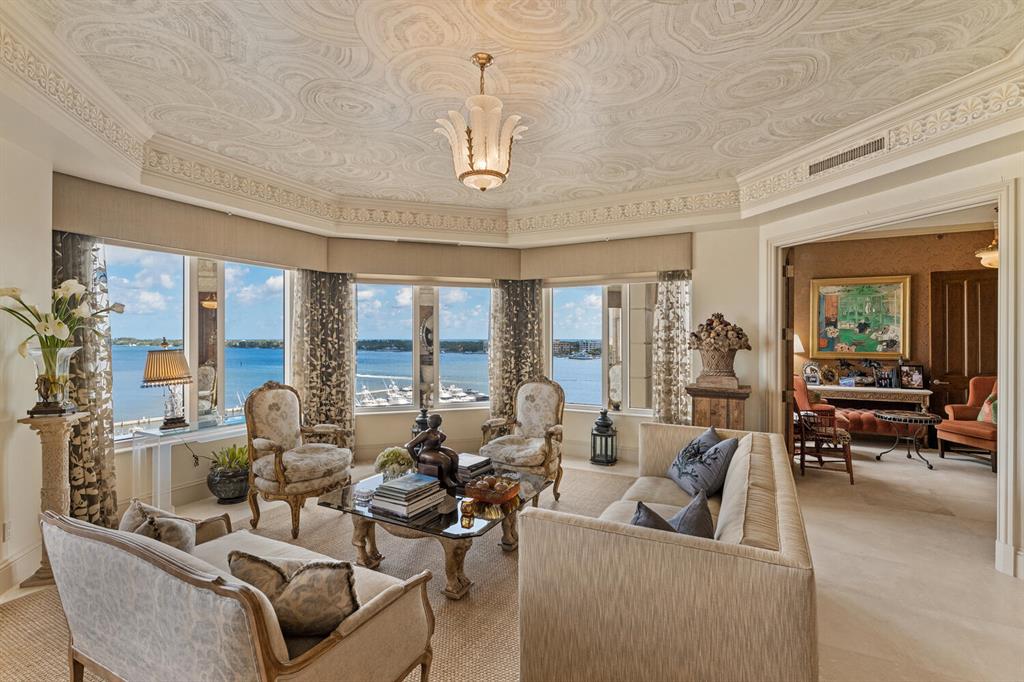 ONE WATERMARK PLACE OF TH - Residential