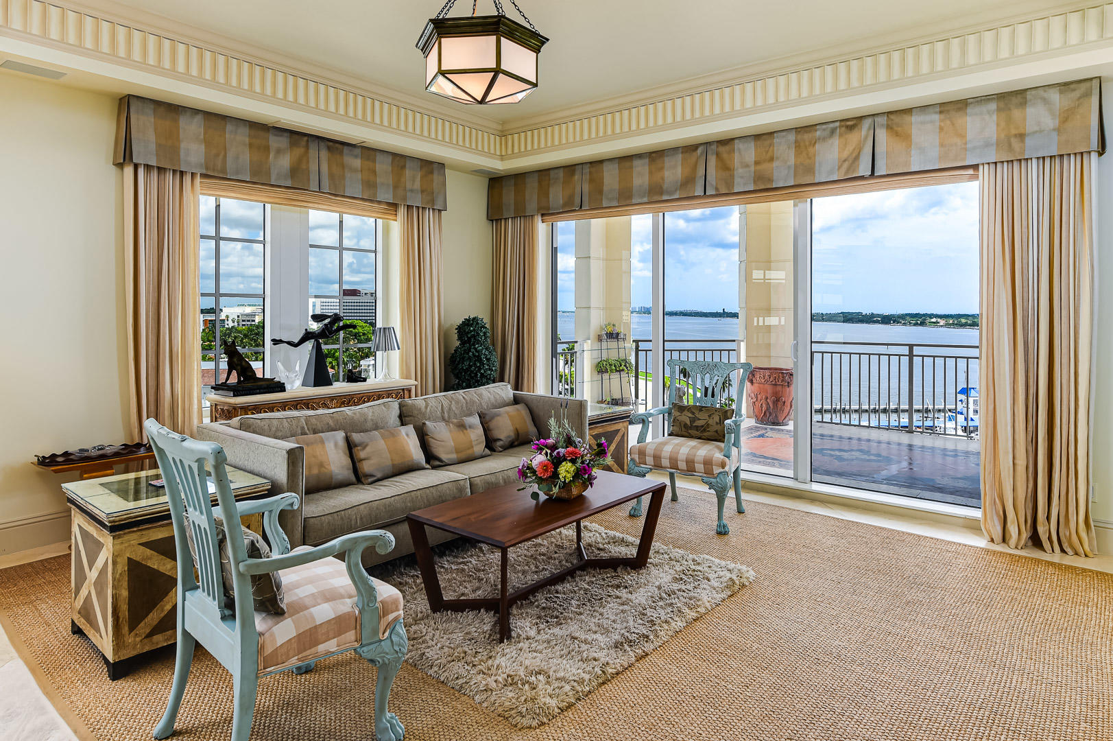 ONE WATERMARK PLACE OF THE PALM BEACHES - Residential