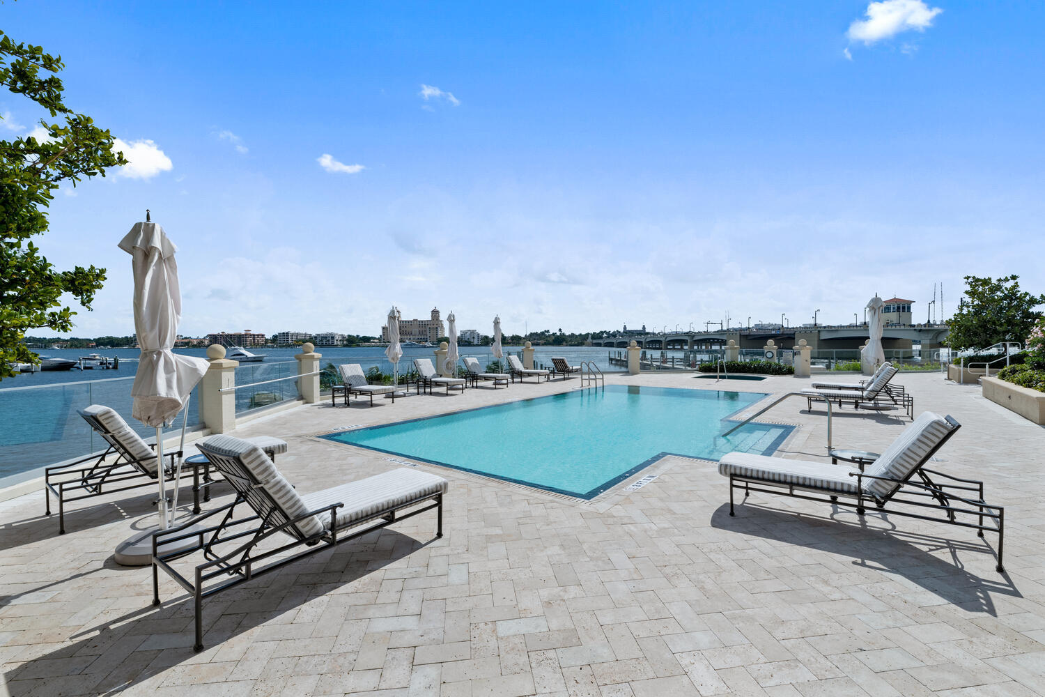 ONE WATERMARK PLACE OF THE PALM BEACHES - Residential